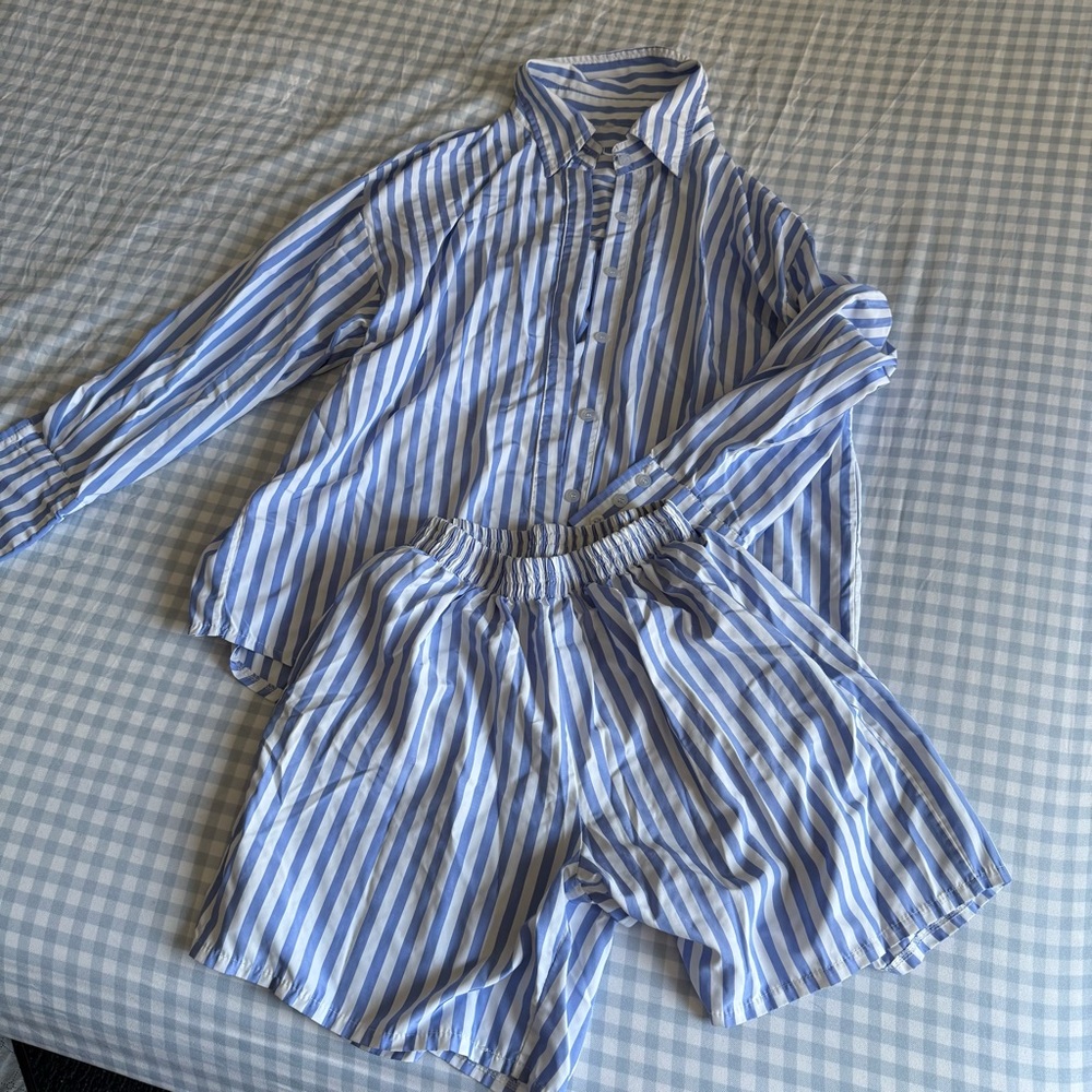Amazon Women's Blue and White Striped Two Piece Set